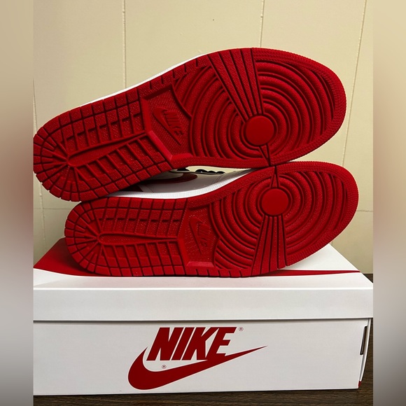 Jordan 1 Heritage OG size 11 - Picture 5 of 6